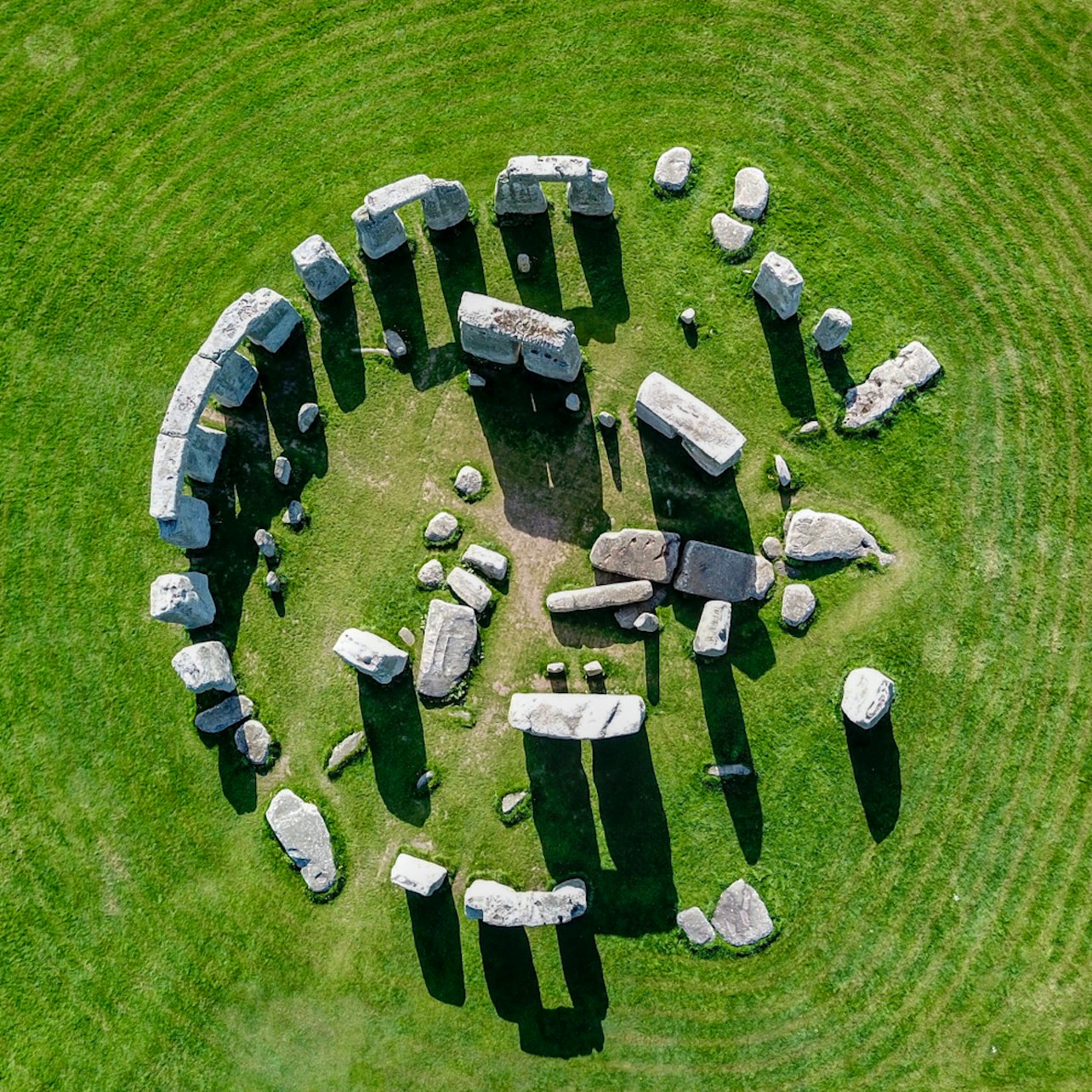 Stonehenge: Day Trip from London - Photo 1 of 2